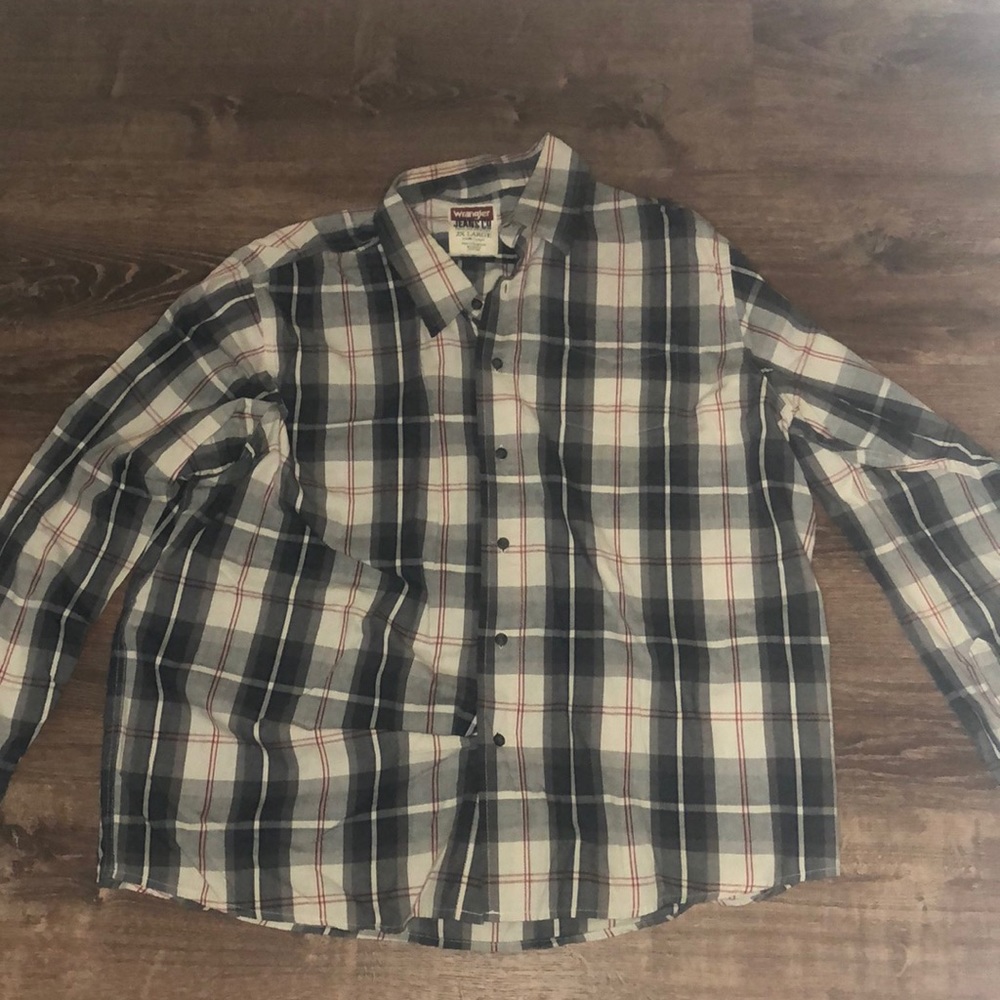 Wrangler White Plaid Dress Shirt/Flannel